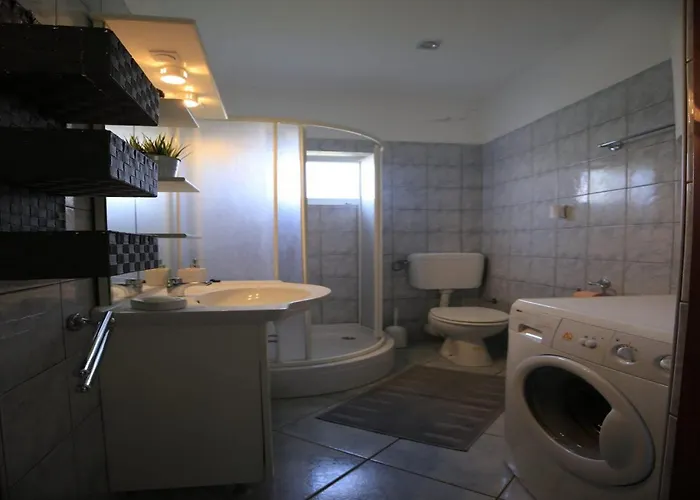 Apartman Barbara - Two Bedroom With Terrace Vir