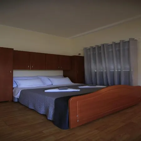 Barbara - Two Bedroom With Terrace Appartement Vir