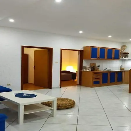 Appartement Barbara - Two Bedroom With Terrace